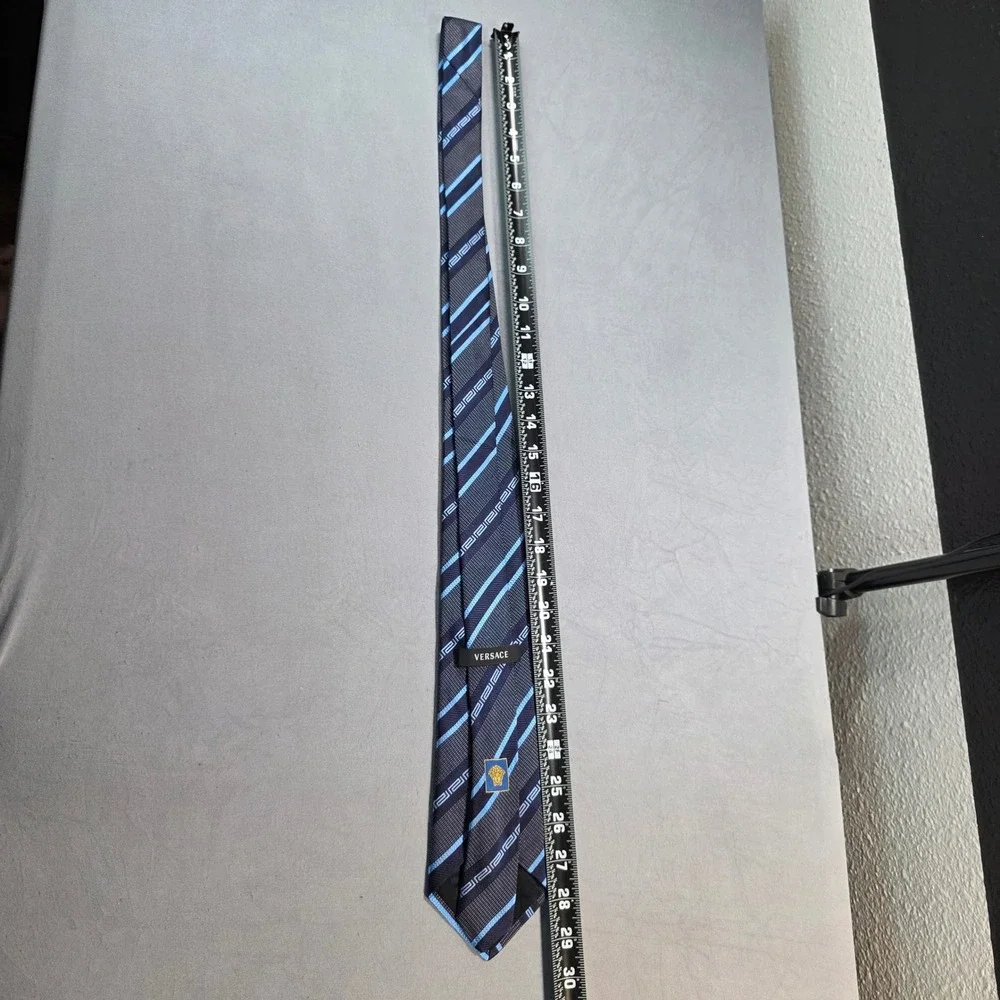 Versace Mens Silk Tie Navy Blue Light Blue Striped Greek Key‎ Medusa Head Italy